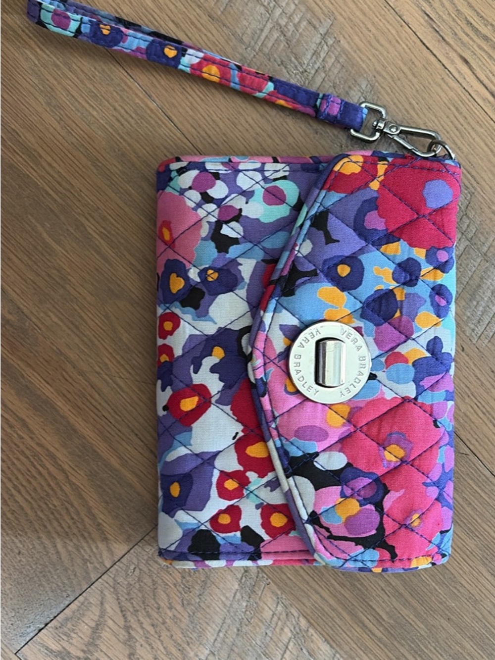 Vera Bradley Multicolor Floral Quilted Wristlet Phone Case in Purple and Pink